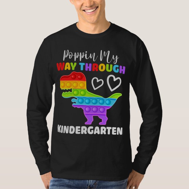 Camiseta Dinosaur Poppin My way Through Kindergarten (Anverso)