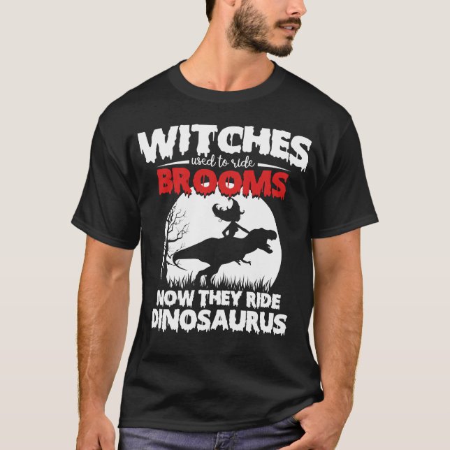 Camiseta dinosaurio de cabalgadura de bruja (Anverso)