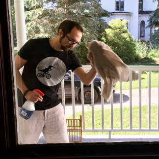 Camiseta Dinosaurio en bicicleta en cielo con luna
