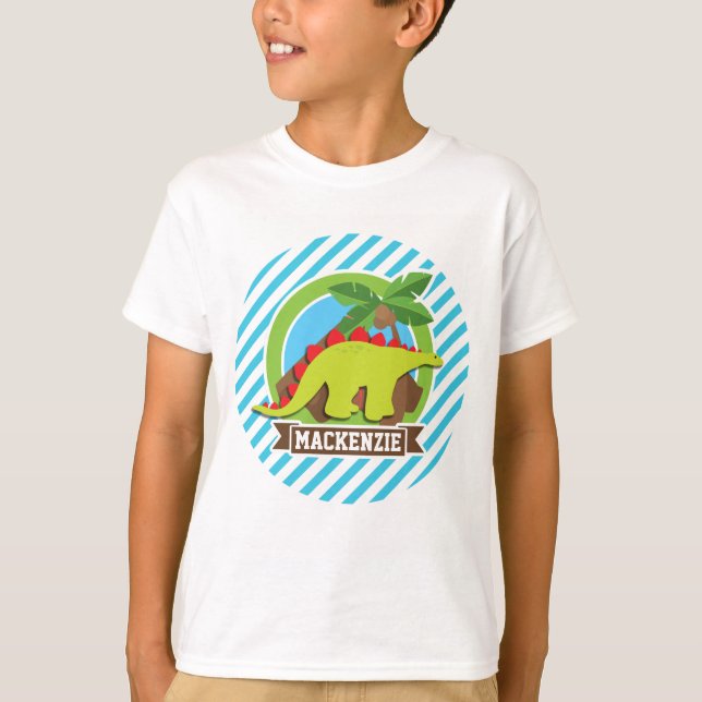 Camiseta Dinosaurio Estegosaurio Verde y Rojo; Azul y Blanc (Anverso)