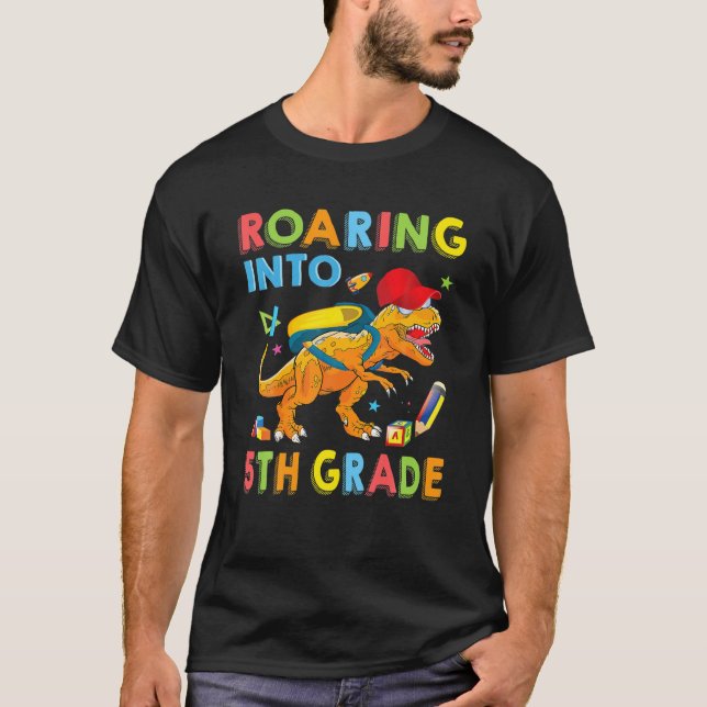 Camiseta Dinosaurio Rex Roarando A Estudiante De 5º Grado D (Anverso)