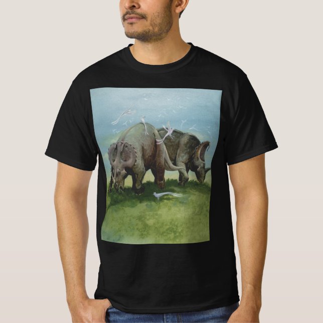 Camiseta Dinosaurios Antiguos, Centrosaurus Pastando en Pra (Anverso)