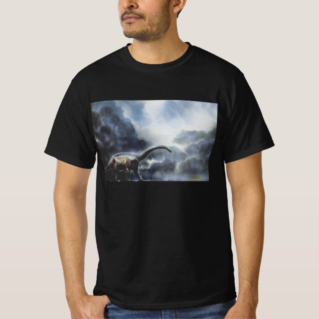 Camiseta Dinosaurios de época, Barapasauro con nubes de tor (Anverso)