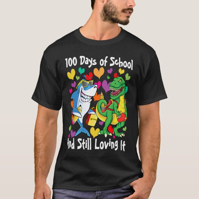 Camiseta Dinosaurios y tiburones 100 días de colegio y toda (Anverso)