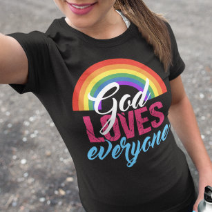 Camiseta Dios ama a todos por la cita cristiana del arcoiri