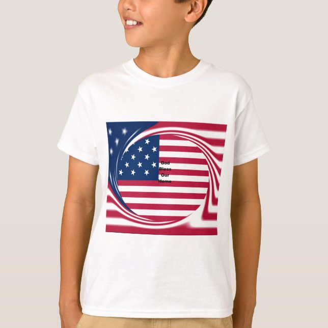 Camiseta Dios bendiga nuestro hogar: Arte Swirl Bandera de  (Anverso)