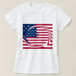 Camiseta Dios bendiga nuestro hogar: Arte Swirl Bandera de 