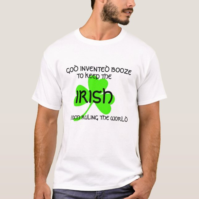 Camiseta Dios Inventó El Booze Para Que El Shamrock Irlandé (Anverso)