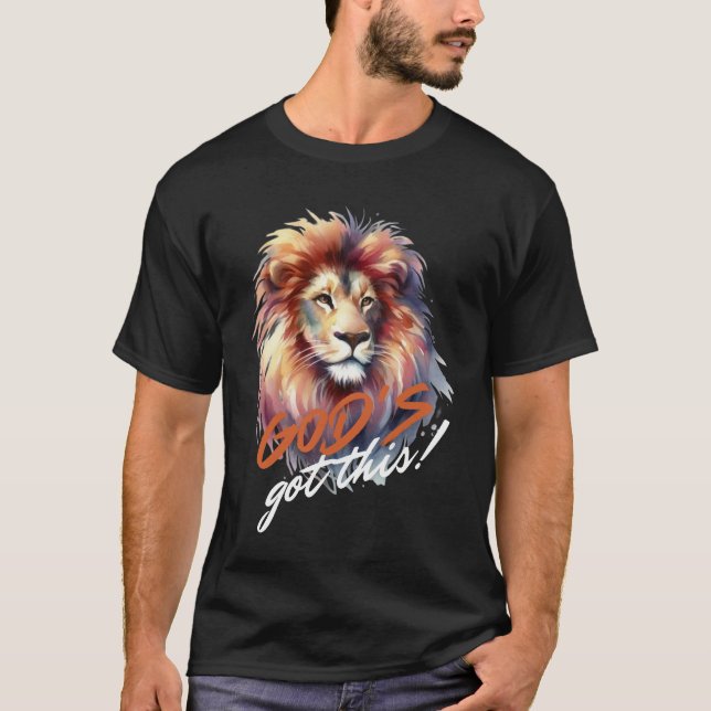 Camiseta "Dios lo tiene" Declaración de fe con León (Anverso)