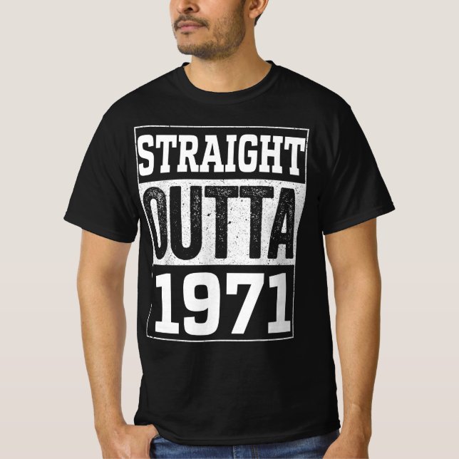 Camiseta Directamente fuera de 1971 , 1971 Feliz regalo de  (Anverso)