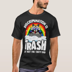Camiseta Discriminación: Raccoon con bandera arcoiris gays