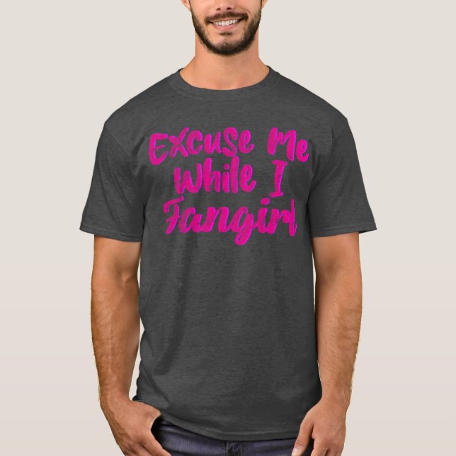Camiseta Disculpa Mientras Me Hago Fanática (Anverso)
