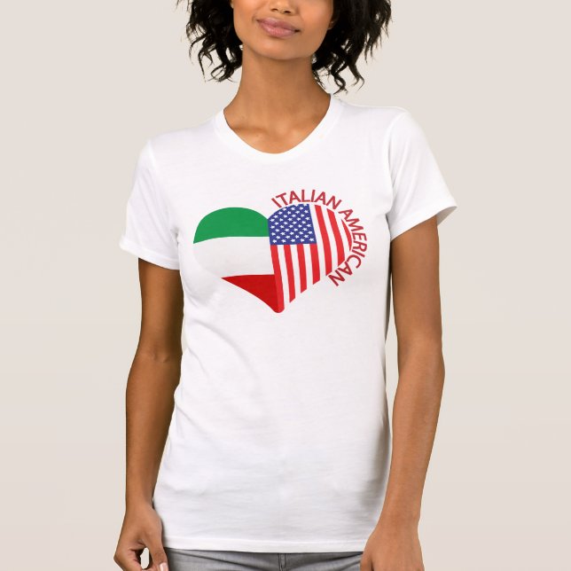 Camiseta Diseño cardíaco de bandera del Orgullo Estadounide (Anverso)
