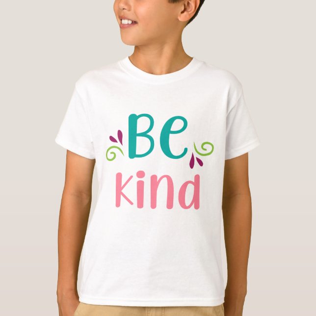 Camiseta Diseño Colorido Amable (Anverso)