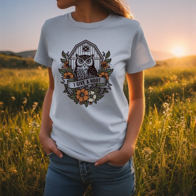 Camiseta Diseño de búho retro barn 'I do hoot' (Retro barn owl 'I give a hoot' design T-Shirt
A wise old barn owl who gives a hoot from the heart an)