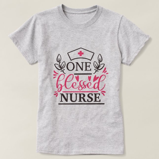 Camiseta Diseño de corazón que celebra a enfermeras (Diseño del anverso)