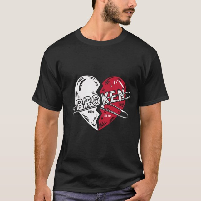 Camiseta Diseño de corazón roto en punk (Anverso)