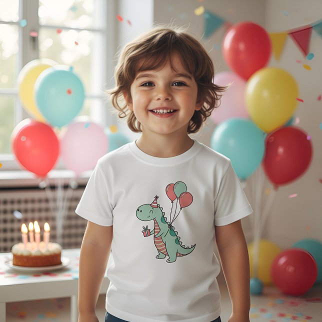 Camiseta Diseño de cumpleaños de Dinosaurio Personalizado C ("Cute Cartoon Dinosaur Birthday T-Shirt  Fun and Colorful Tee Perfect for Kids’ Birthday Celebration)
