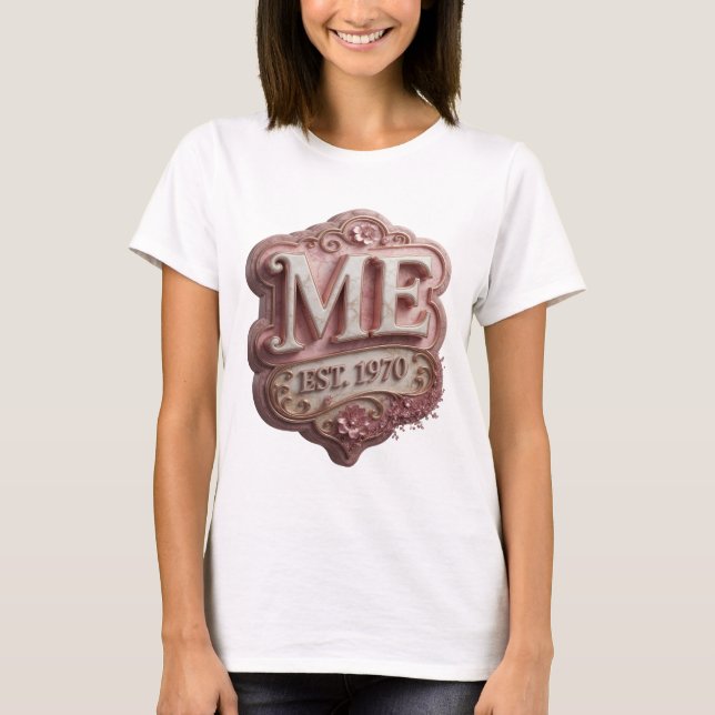 Camiseta Diseño de Declaración Sharp Gold ME EST 1970 (Anverso)