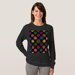 Camiseta Diseño de flores de arcoíris retro coloridas negro