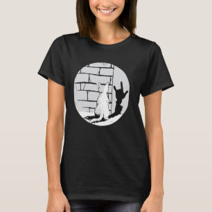 Camiseta Diseño de gato y pared Gato blanco con señal de ma