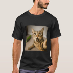 Camiseta Diseño de meme de selfie de gato sorprendido diver