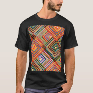 Camiseta Diseño de parches con plazas aztecas.