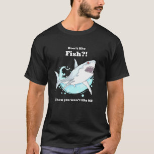 Camiseta Diseño de pesca como pez con tiburón en el océano