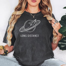 Camiseta Diseño de planeta de avión de papel de larga dista