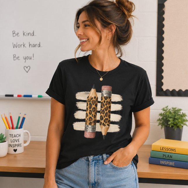 Camiseta Diseño de profesor con lápiz de estampado de leopa (Subido por el creador)