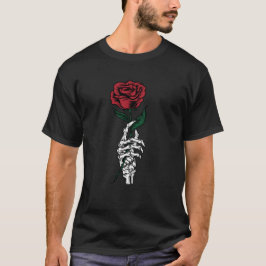 Camiseta Diseño de Rosa Gótica y Mano de Esqueleto — Románt