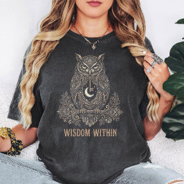 Camiseta Diseño de sabiduría de luna de llave de búho ornam