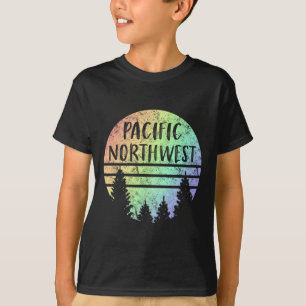 Camiseta Diseño de senderismo con arcoíris desgastado del P