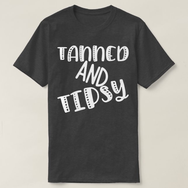 Camiseta Diseño de surf de arena en la playa de verano de T (Diseño del anverso)