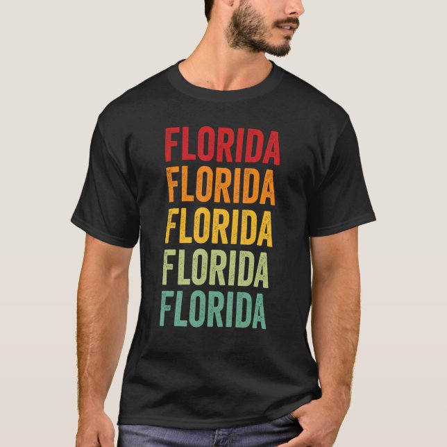Camiseta Diseño de texto arcoiris en Puerto Rico (Anverso)