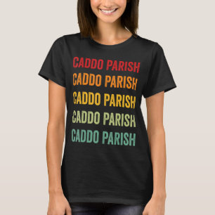 Camiseta Diseño de texto en arcoiris del condado de Caddo P