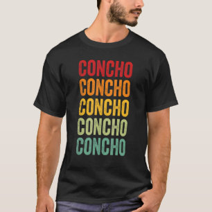Camiseta Diseño de texto en arcoiris del Condado de Concho 