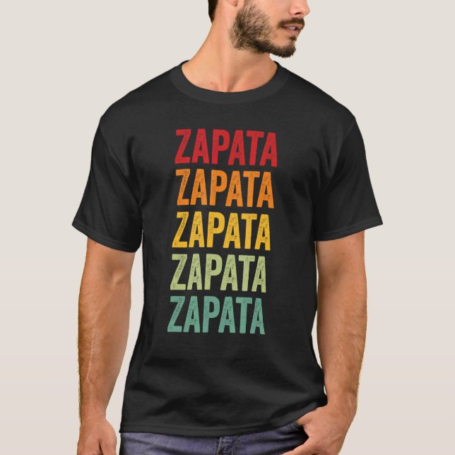 Camiseta Diseño de texto en arcoiris del condado de Zapata (Anverso)