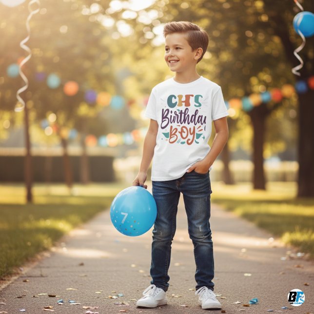 Camiseta Diseño de Texto Multicolor para Cumpleañero (Subido por el creador)