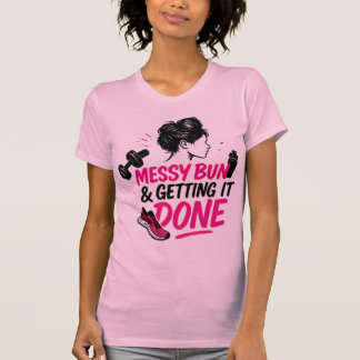 Camiseta Diseño de vida de mamá con moño desordenado listo