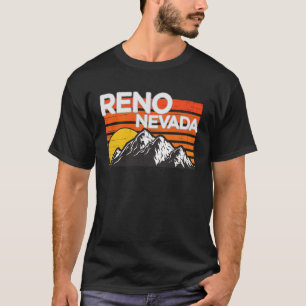Camiseta Diseño del atardecer de montaña Retro Reno Nevada