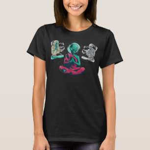 Camiseta Diseño Divertido de Alien de Yoga