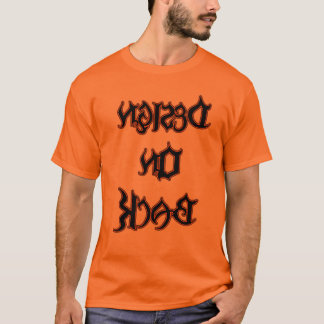 Camiseta Diseño en naranja posterior y negro