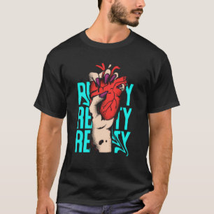 Camiseta Diseño gráfico de moda callejera con corazón reali