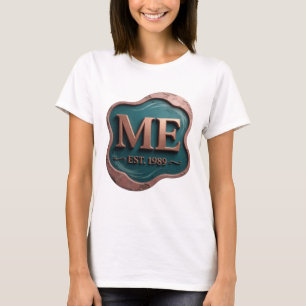 Camiseta Diseño gráfico dorado elegante ME EST 1989