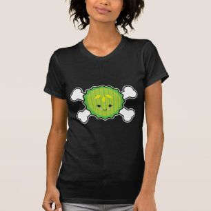 Camiseta diseño kawaii de rodajas de pepino y huesos cruzad