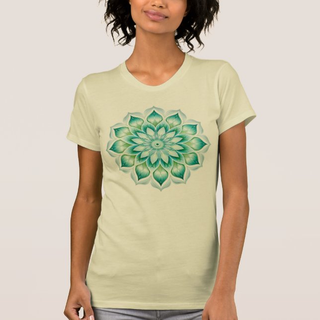 Camiseta Diseño Mandala / Flor (Anverso)
