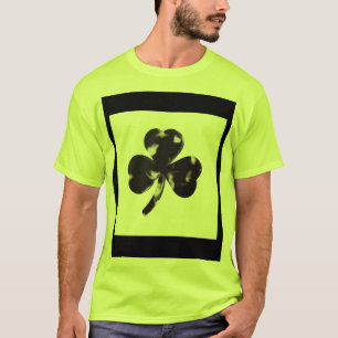 Camiseta Diseño minimalista de Black Clover.