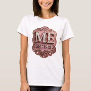 Camiseta Diseño moderno rosa ME EST 1973 elegante