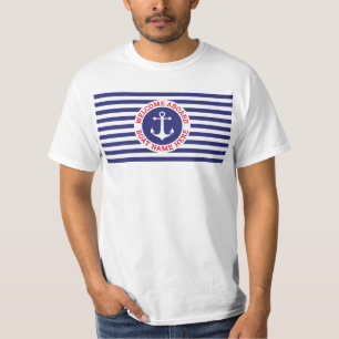 Camiseta Diseño náutico con franjas navales